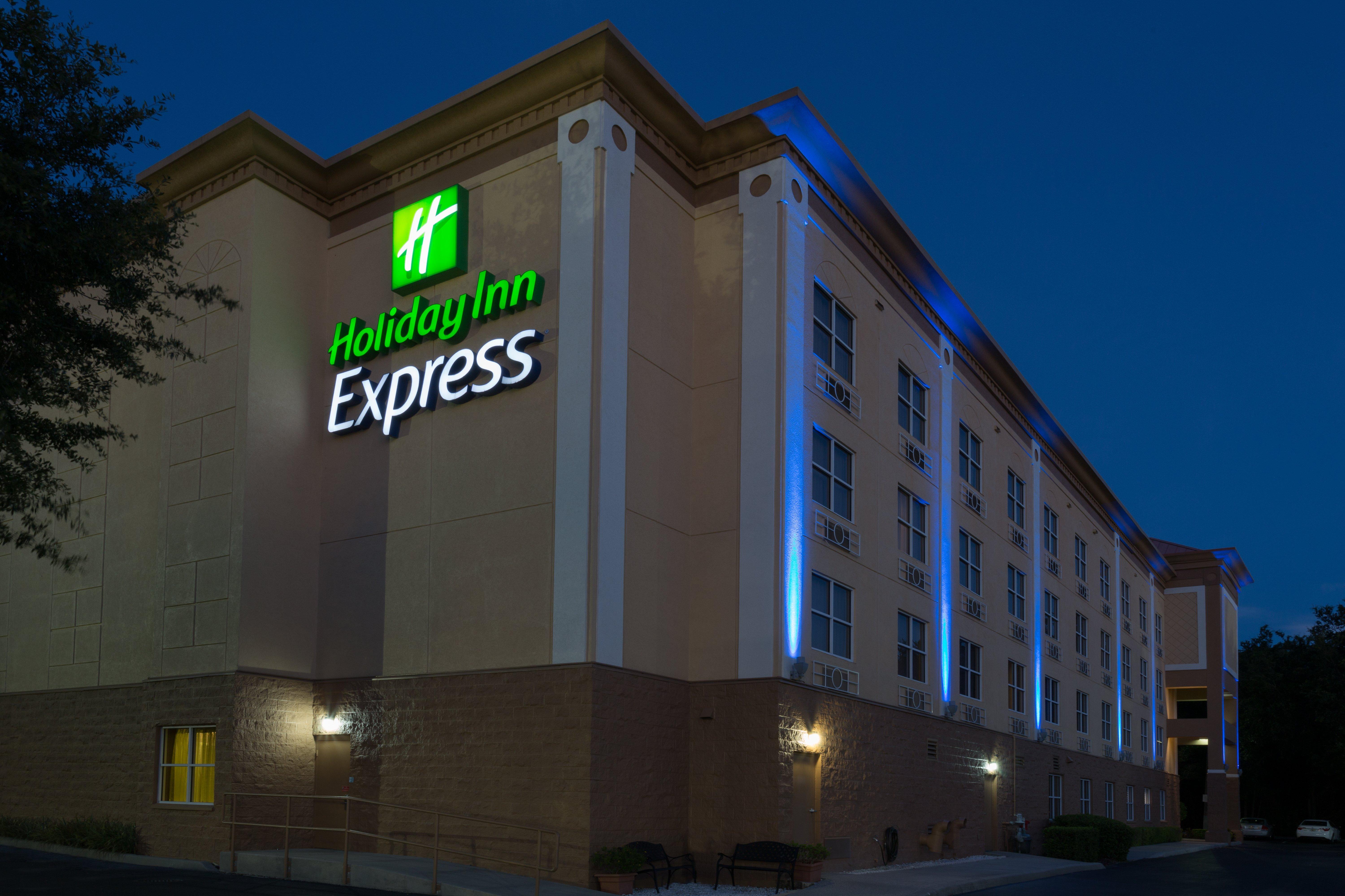 Holiday Inn Express & Suites Plant City, An Ihg Hotel Екстер'єр фото